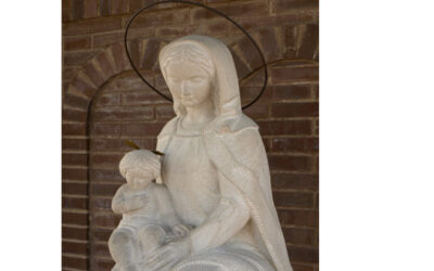 Seixanta-vuitè dia: invoquem Maria a l’ermita del col·legi del Turó, prop de Constantí amb el nom de Mare de l’Església.