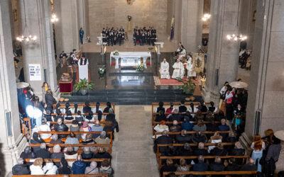 Centenars de persones participen en l’eucaristia de l’Encamisada de Falset