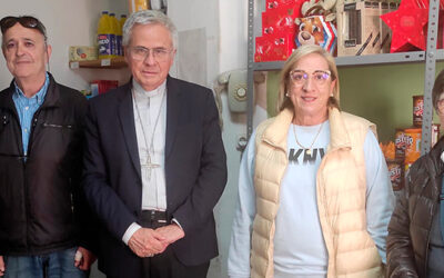 L’arquebisbe Joan visita l’Ajuntament, l’escola i la Càritas d’Alforja, i la catequesi de Riudecols