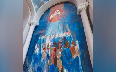 El sacramento del bautismo (1964), obra de Josep Grau Garriga, en la Parroquia de Santa Maria del Mar de Salou