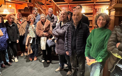 Una trentena de persones participen en la visita guiada a la Biblioteca del Seminari