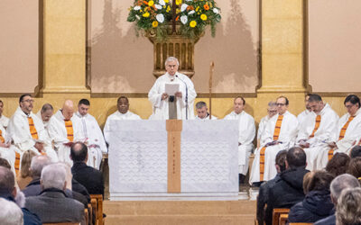 L’arquebisbe Joan Planellas dedica el nou altar de la Parròquia de Sant Pau de Tarragona
