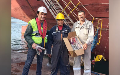 ‘Stella Maris’ entrega més de set-centes gorres de llana als mariners del Port de Tarragona