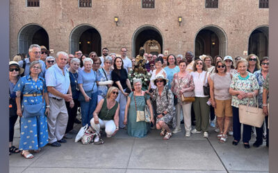 La imatge de la Mare de Déu de Montserrat de la capella del Barri Montserrat de Reus pelegrina al Monestir de Montserrat