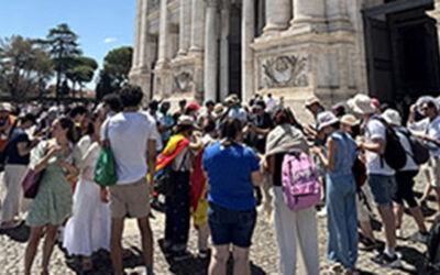 El pelegrinatge dels 83 joves tarragonins continua amb activitats a Roma, en espera de la trobada amb el Sant Pare Lleó XIV