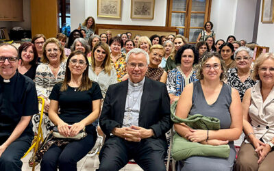 L’arquebisbe Joan presideix una trobada amb el grup de dones de la Comunitat d’Emmaús de Tarragona