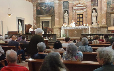 Una setantena de persones de l’arxiprestat del Baix Camp-Priorat pelegrinen a la Catedral de Tarragona