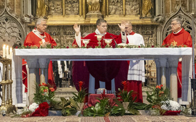 La Catedral de Tarragona acull la missa pontifical de la solemnitat dels sants Fructuós, Auguri i Eulogi