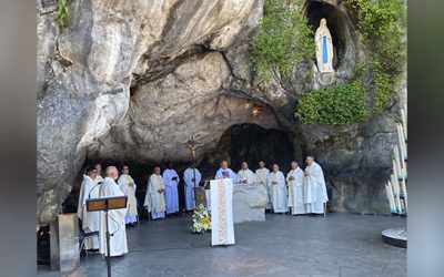 Tres-centes persones de l’arxidiòcesi inicien el 53è Pelegrinatge a Lourdes