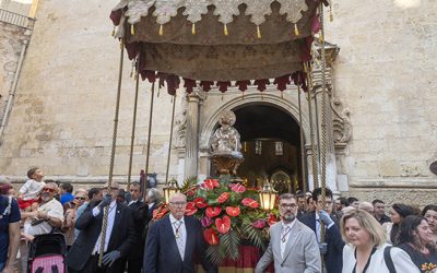 Reus celebra la festa major dels 400 anys de l’arribada de la relíquia de sant Pere a la Prioral