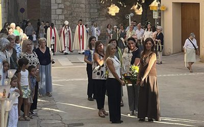 Montblanc inicia les festes decennals de la Mare de Déu de la Serra amb el rosari de torxes